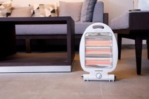Olsenmark 600W Quartz Portable Electric Heater (best electric heater for house)